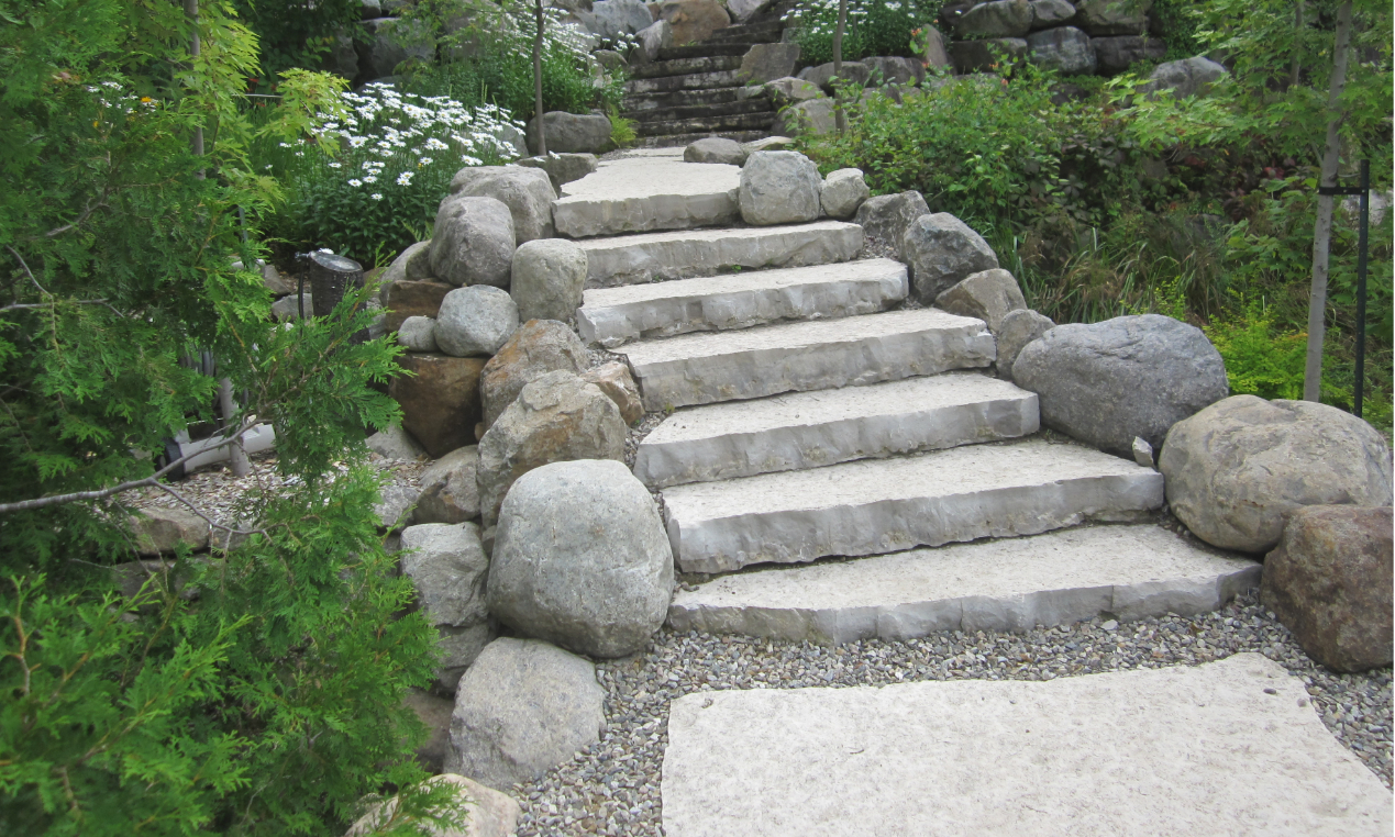 Marches en pierres naturelles